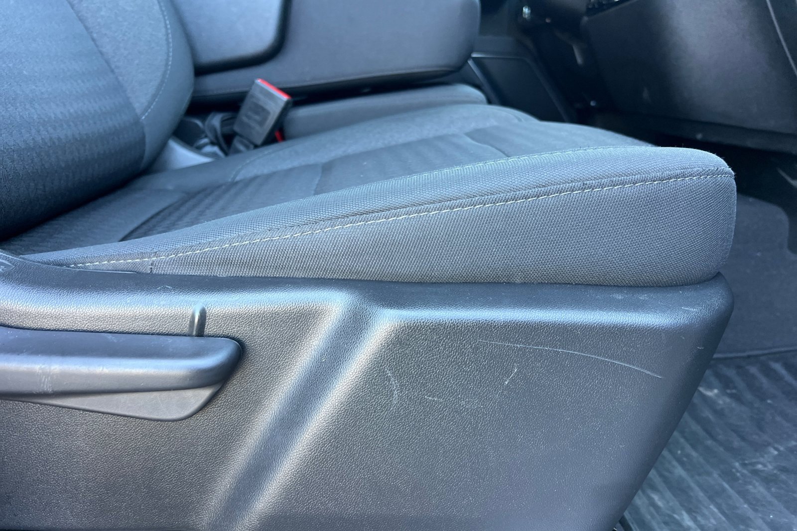 Used 2023 GMC Sierra 1500 Elevation image 23