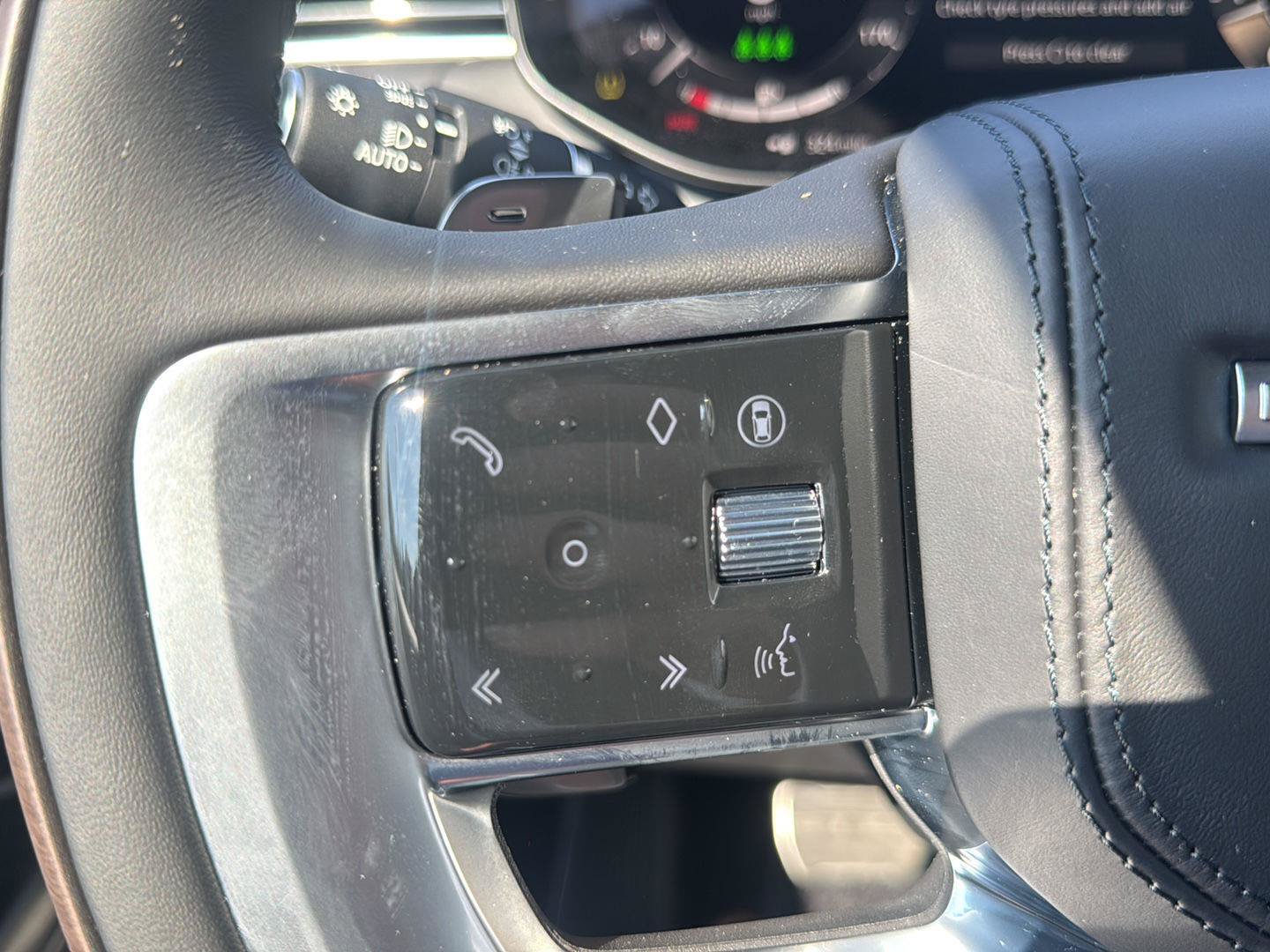 New 2026 Land Rover Range Rover SE AWD/4WD image 28