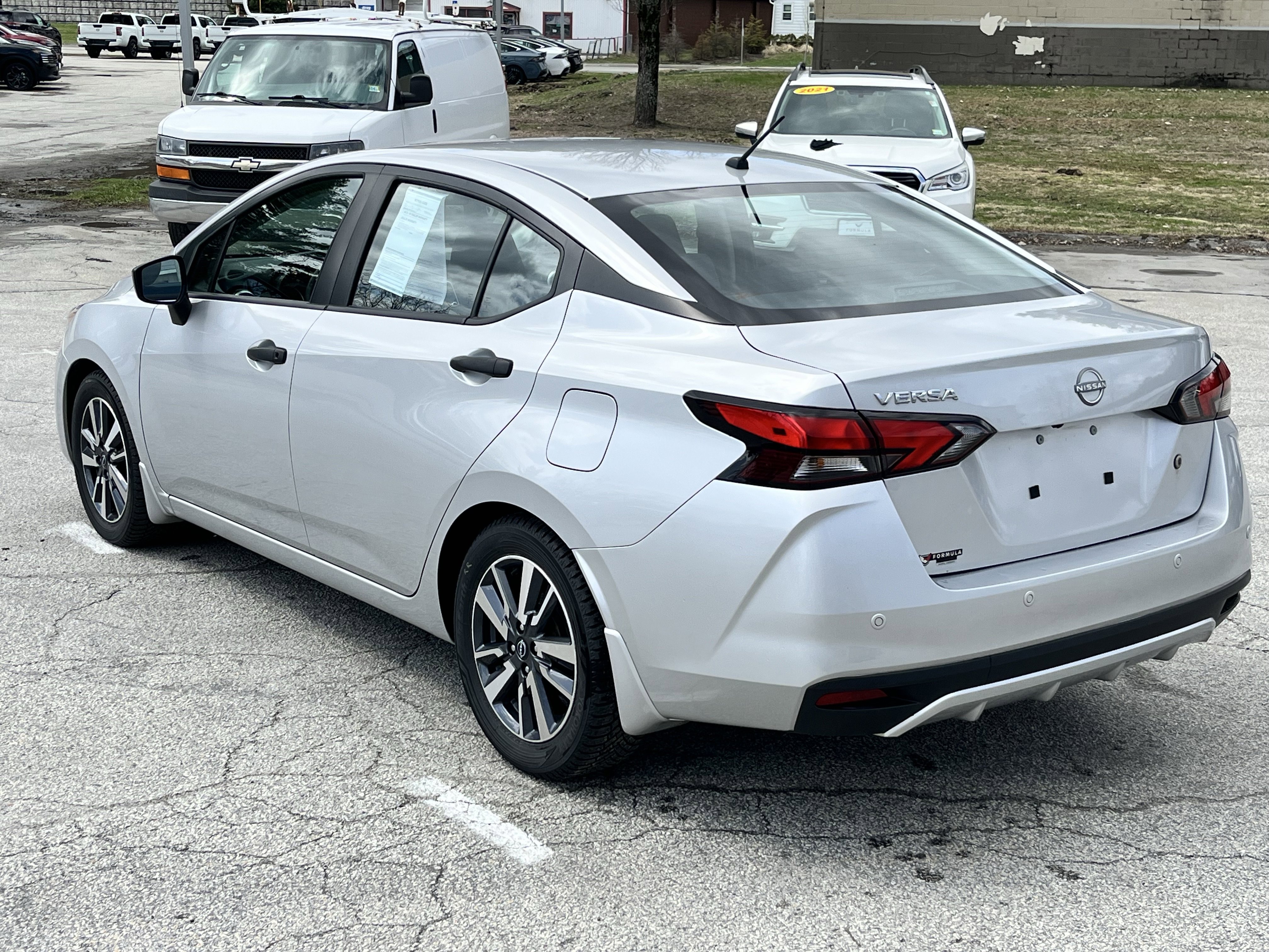 Used 2023 Nissan Versa S w/ S Plus Package FWD image 5