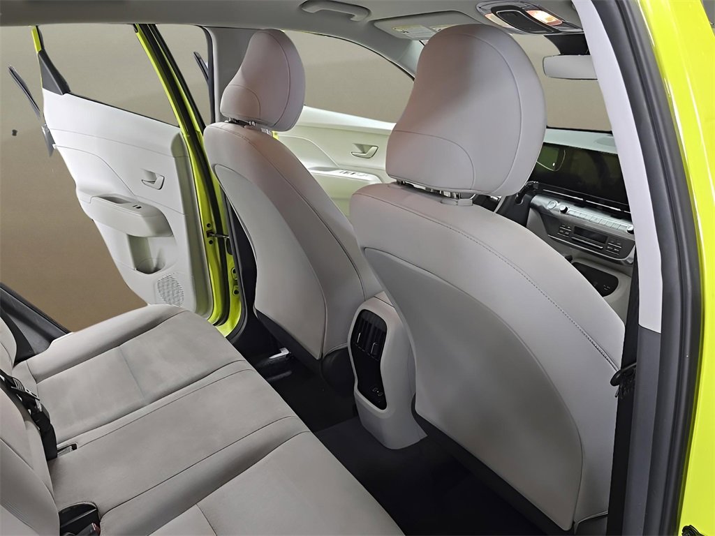 Certified 2025 Hyundai Kona SEL image 17