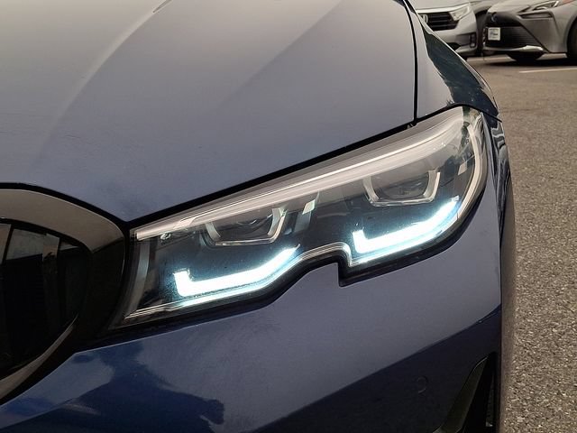 Used 2021 BMW 330i xDrive Sedan w/ Premium Package AWD/4WD image 9