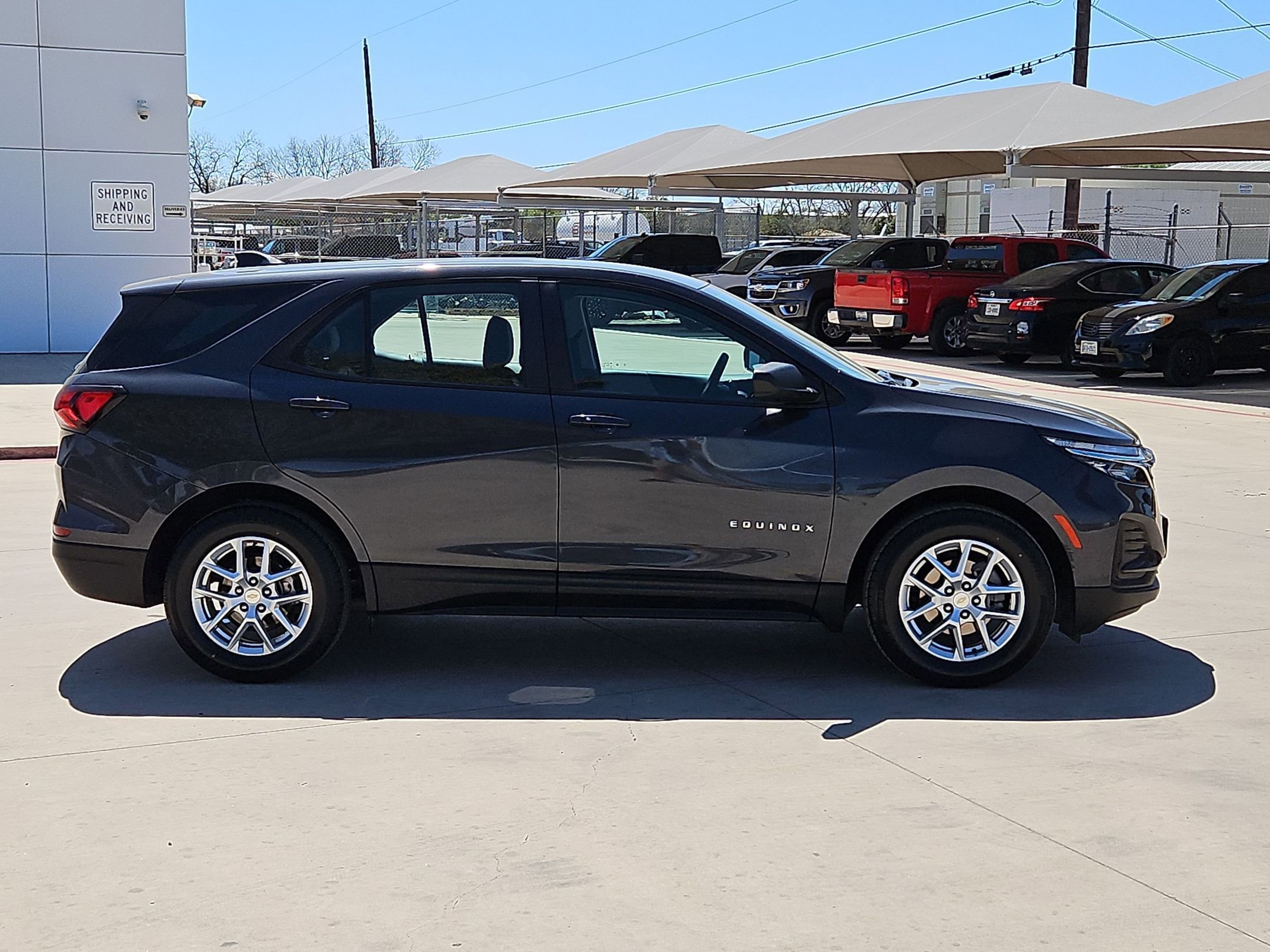 Certified 2022 Chevrolet Equinox LS image 2