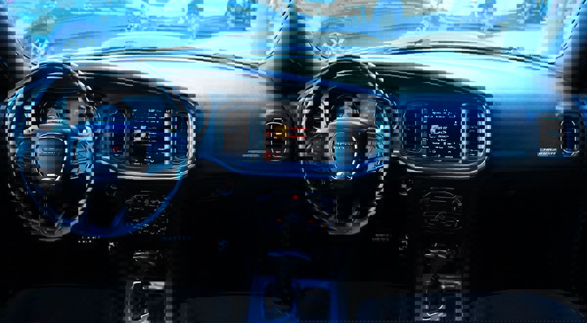 Used 2020 Dodge Charger R/T image 32