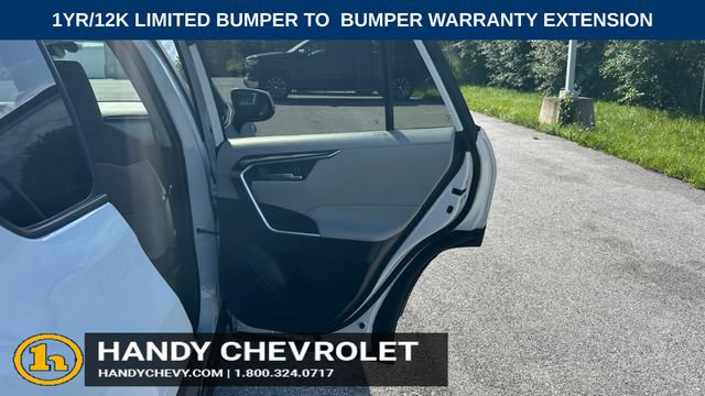 Used 2025 Toyota RAV4 XLE AWD/4WD image 28