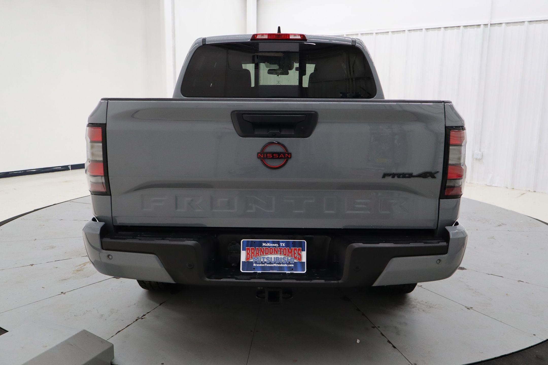 Used 2023 Nissan Frontier PRO-4X w/ Pro Convenience Package image 3