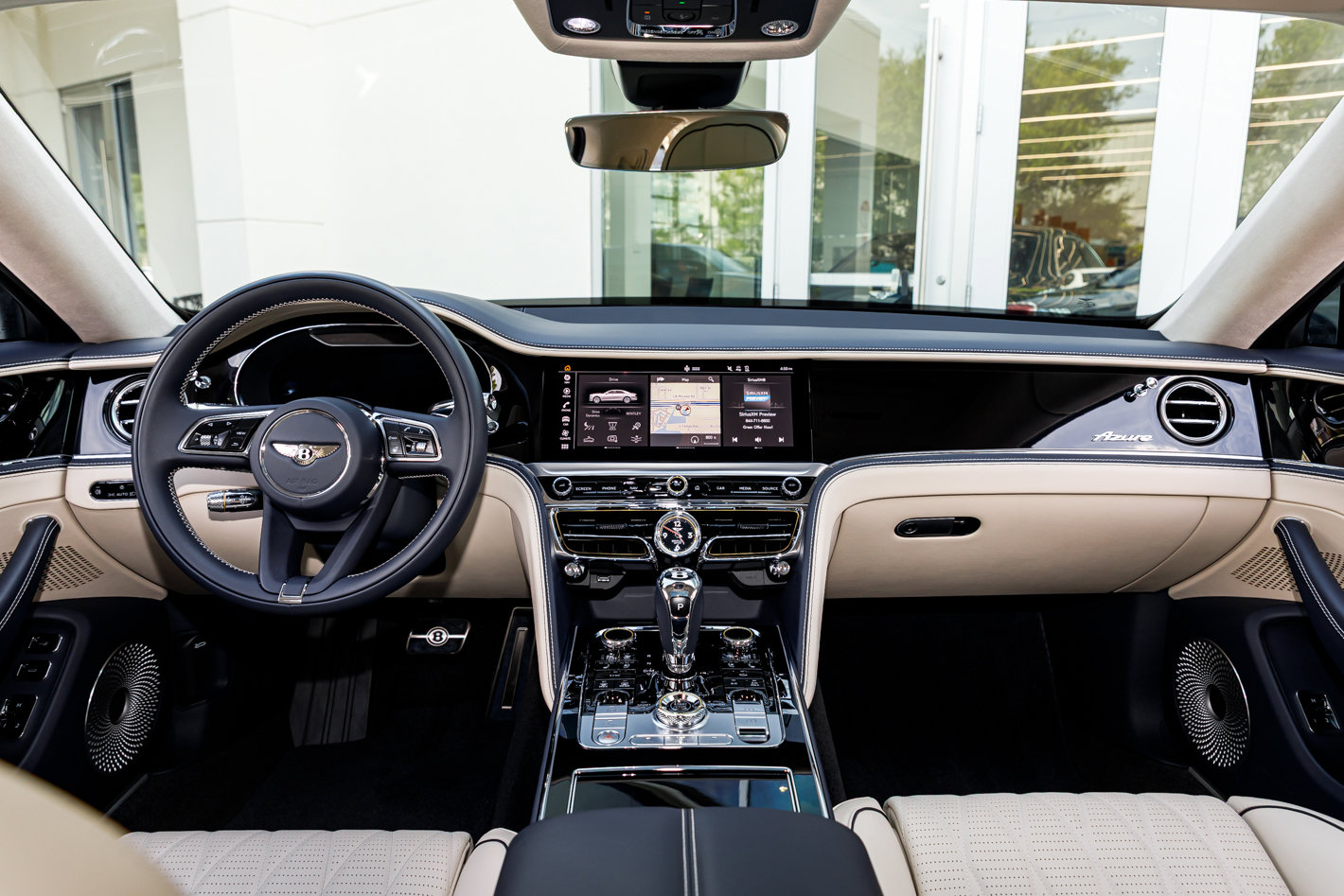 Used 2023 Bentley Flying Spur Azure AWD/4WD image 4