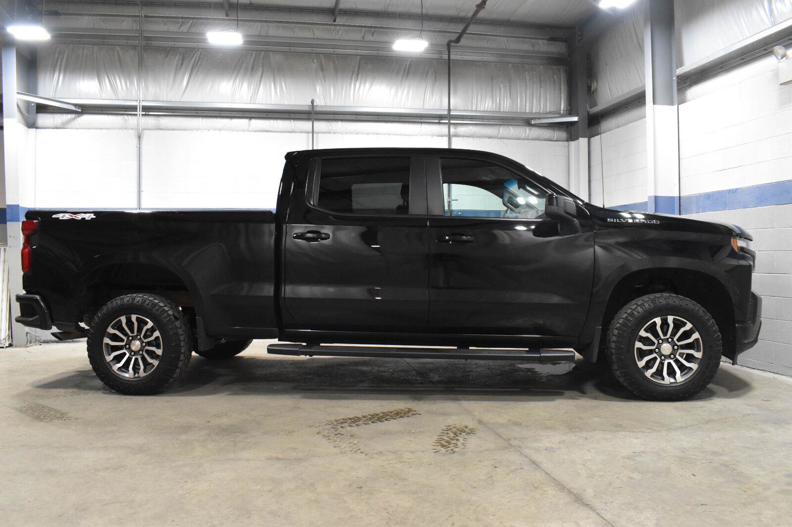 Used 2022 Chevrolet Silverado 1500 RST AWD/4WD image 23