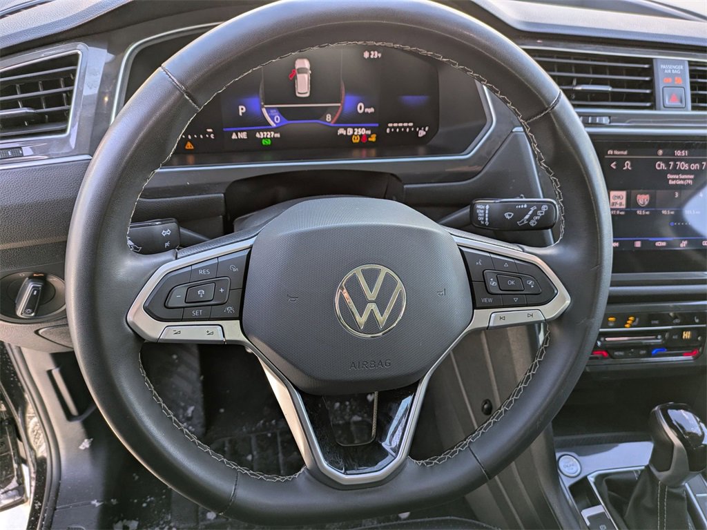 Used 2024 Volkswagen Tiguan SE image 17