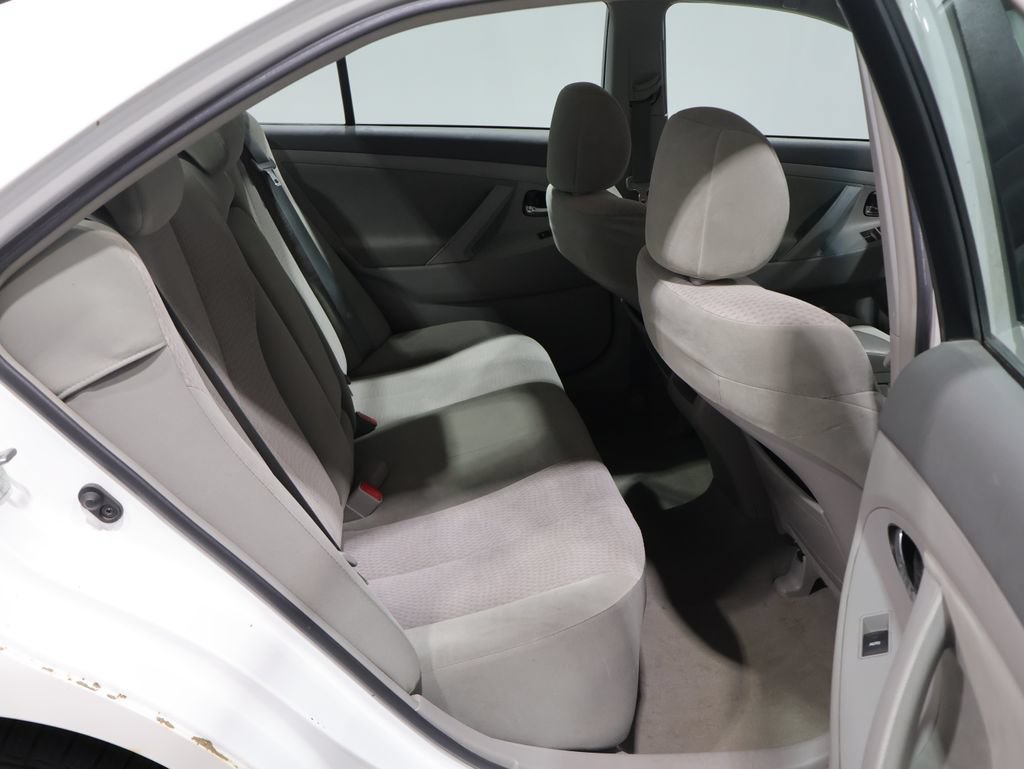 Used 2011 Toyota Camry LE w/ Fleet Convenience Pkg FWD image 19
