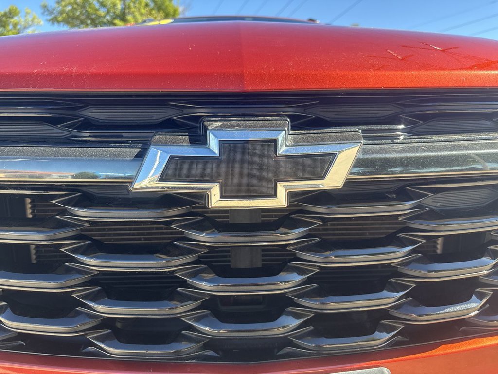Certified 2024 Chevrolet Trax RS FWD image 36