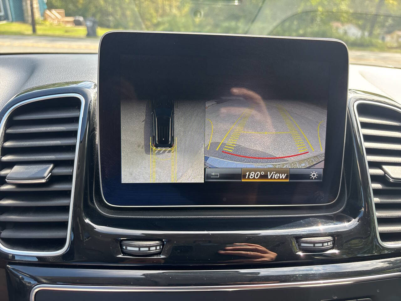 Used 2018 Mercedes-Benz GLE 350 GLE 350 4MATIC AWD 4dr SUV w/ Premium 2 Package image 34