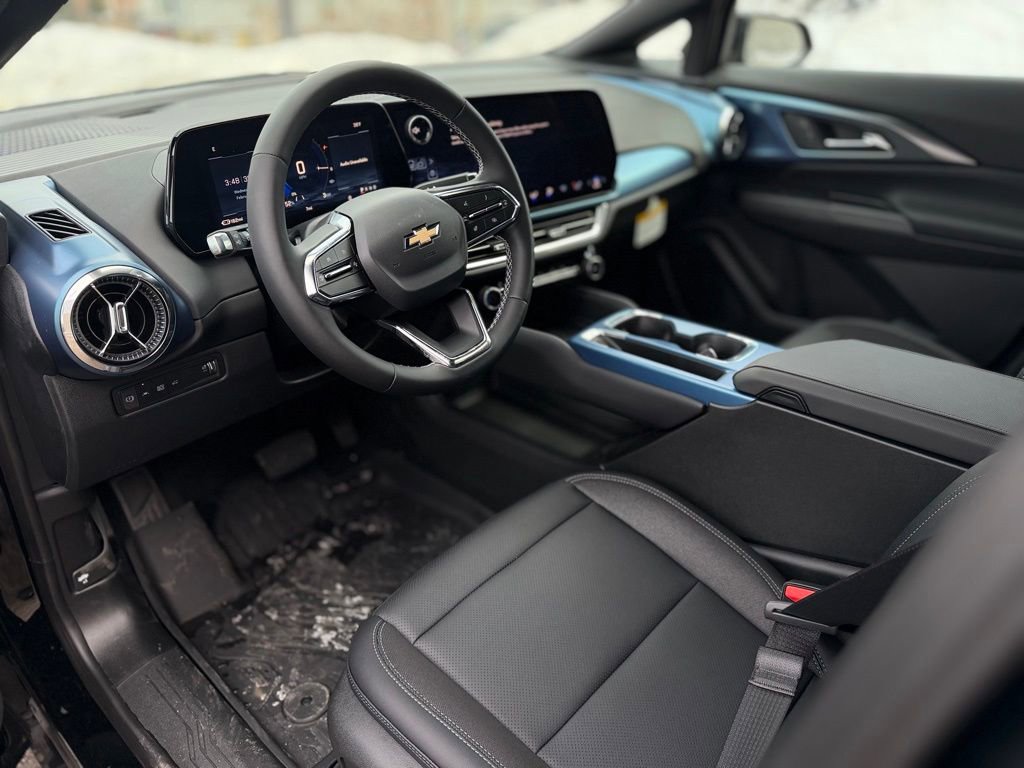 New 2026 Chevrolet Equinox EV LT image 13