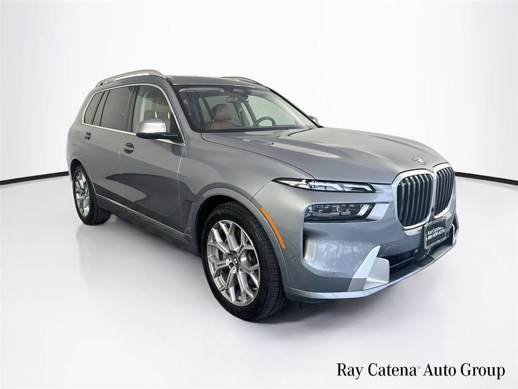 Used 2026 BMW X7 xDrive40i w/ Premium Package AWD/4WD image 1