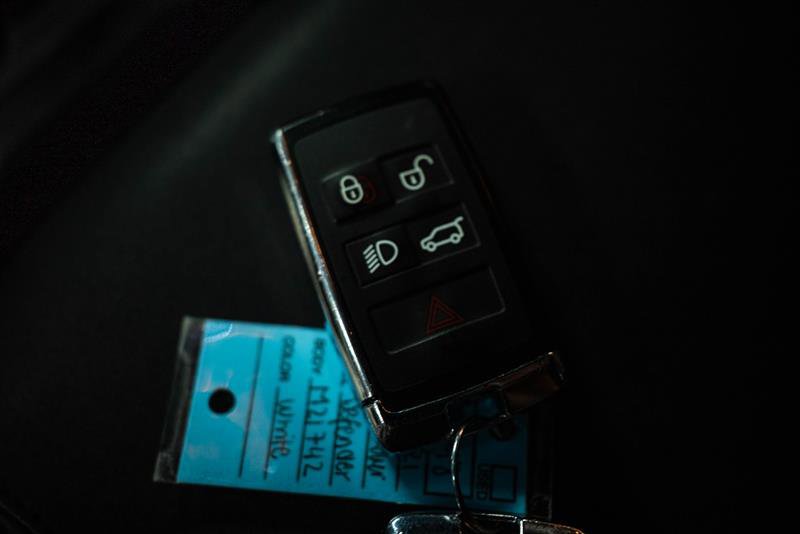 Used 2021 Land Rover Defender 110 S image 20