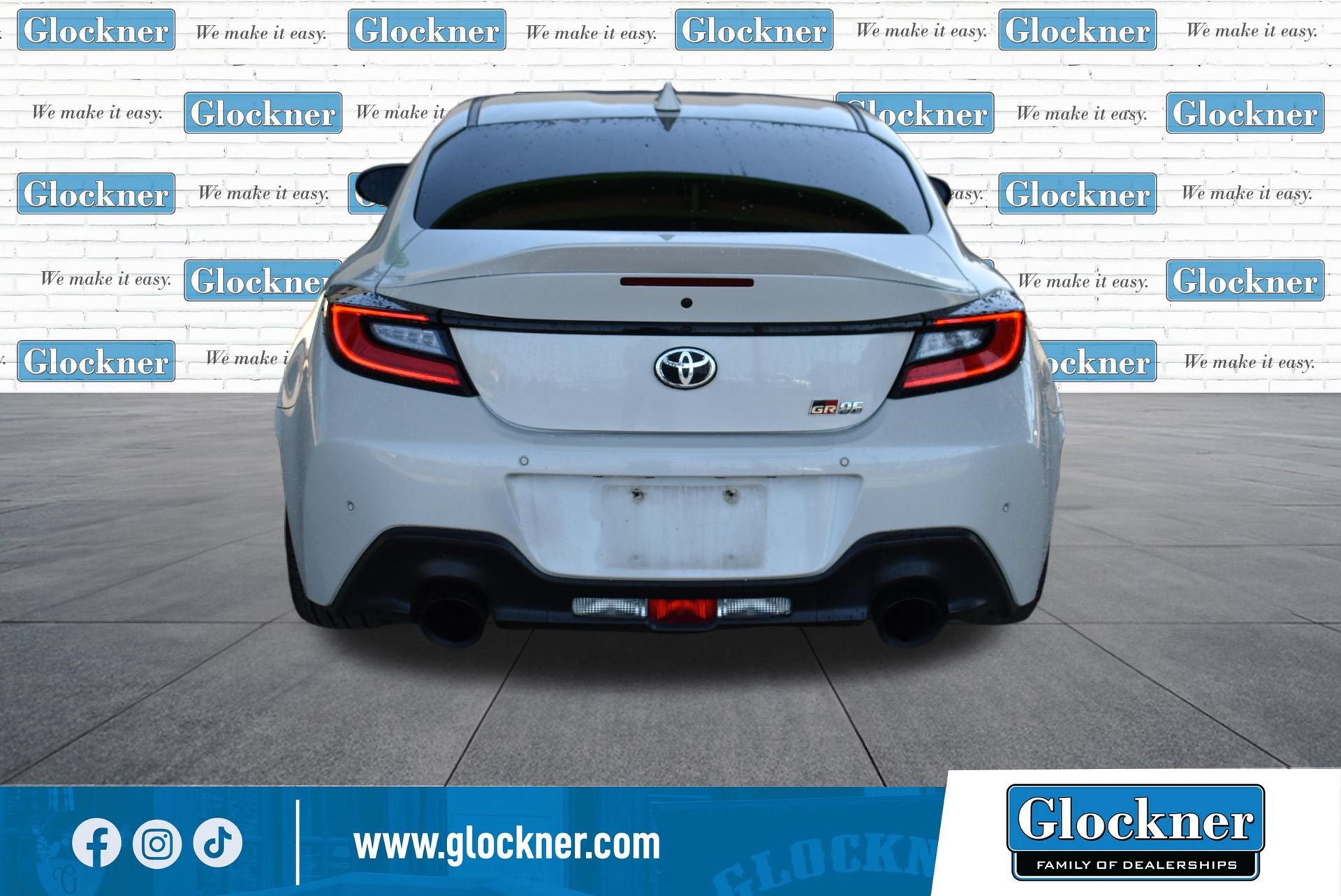 Used 2025 Toyota GR86 Premium w/ Performance Package RWD image 7