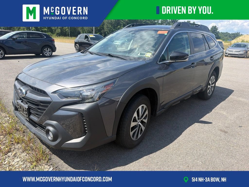 Used 2023 Subaru Outback Premium AWD/4WD image 1