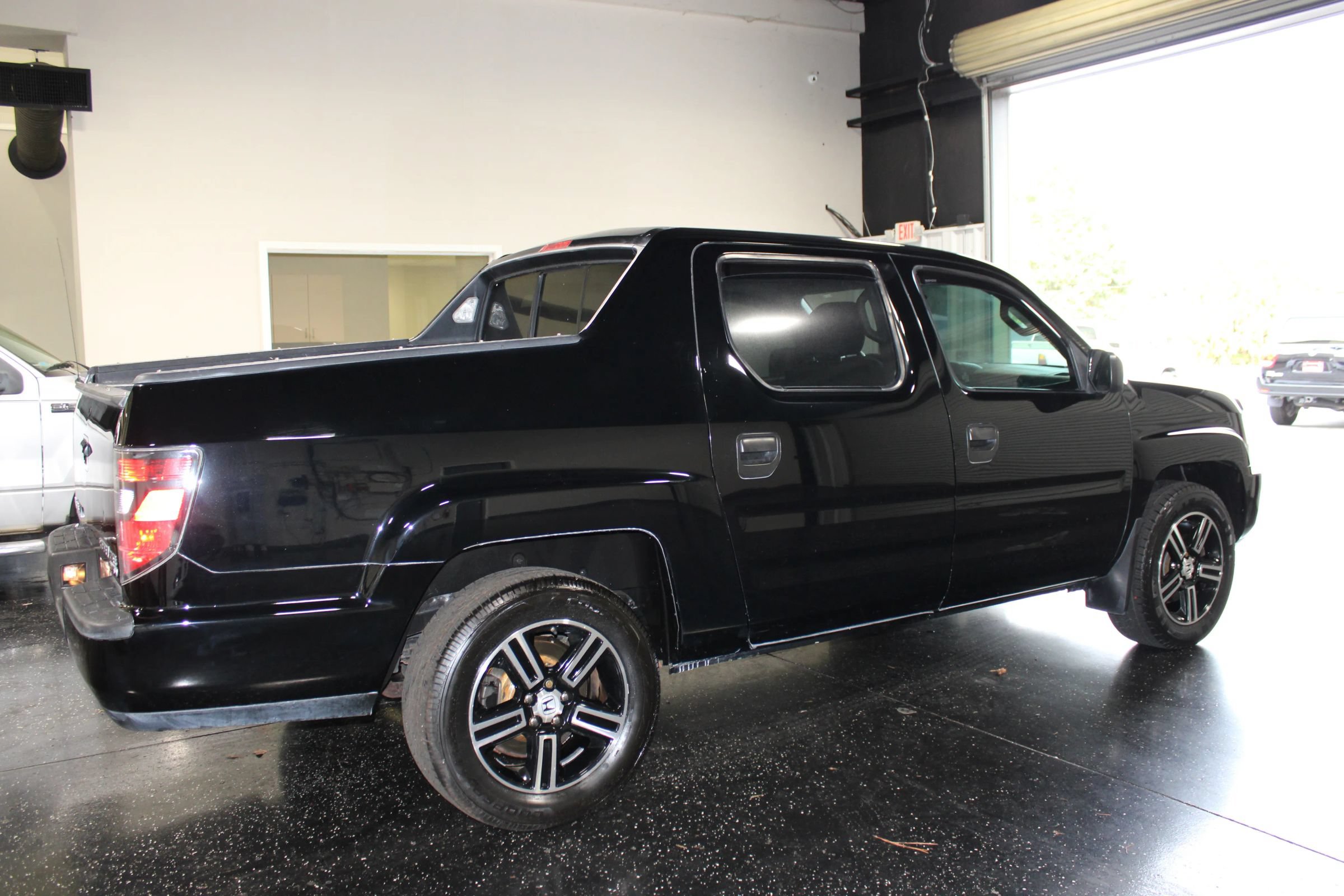 Used 2014 Honda Ridgeline Sport image 4