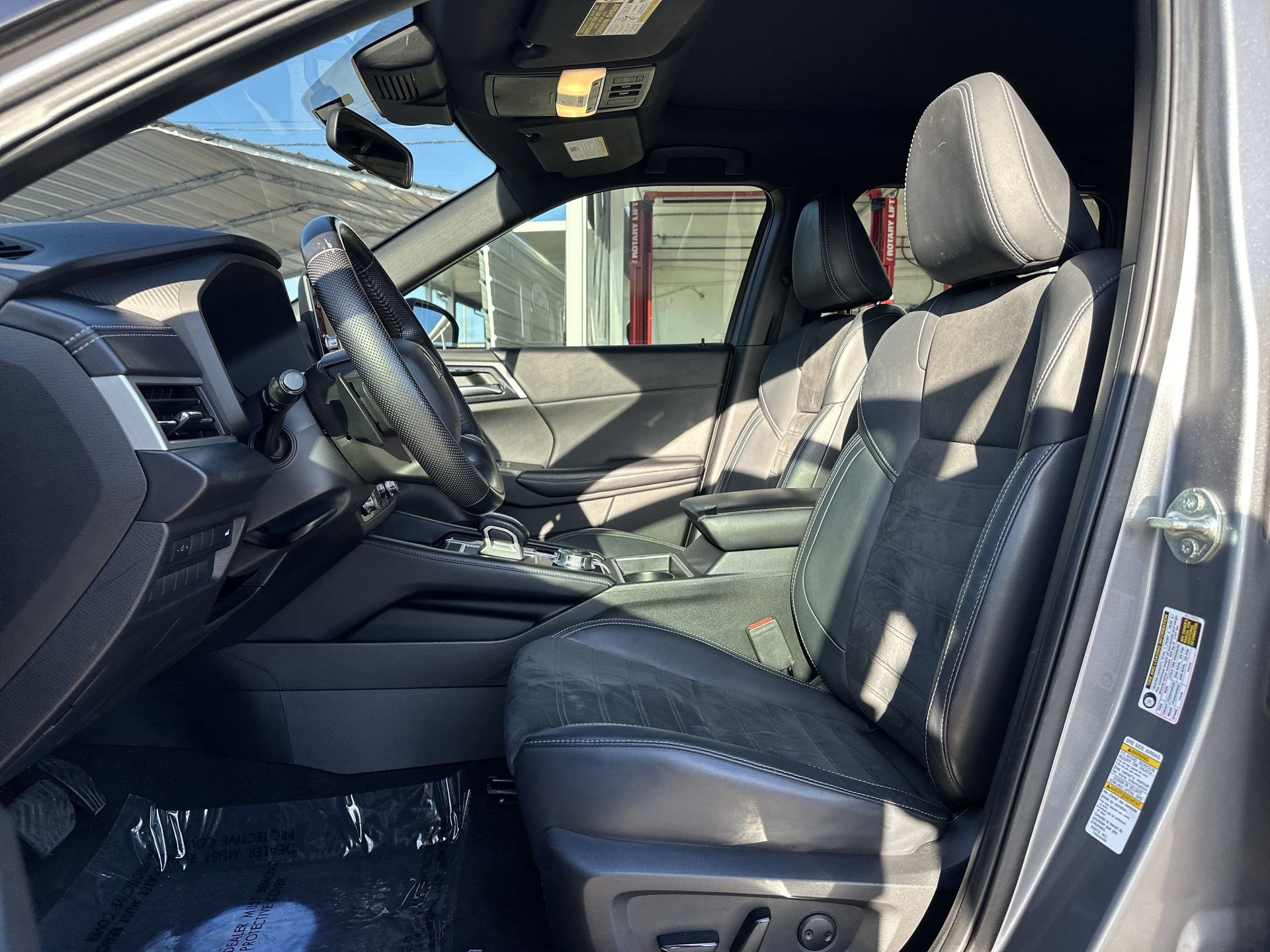 Used 2022 Mitsubishi Outlander SE FWD image 13