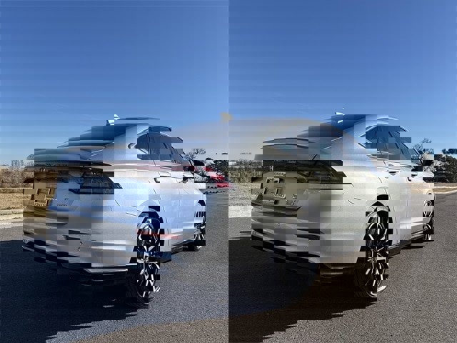 Used 2024 Honda Accord Touring image 5