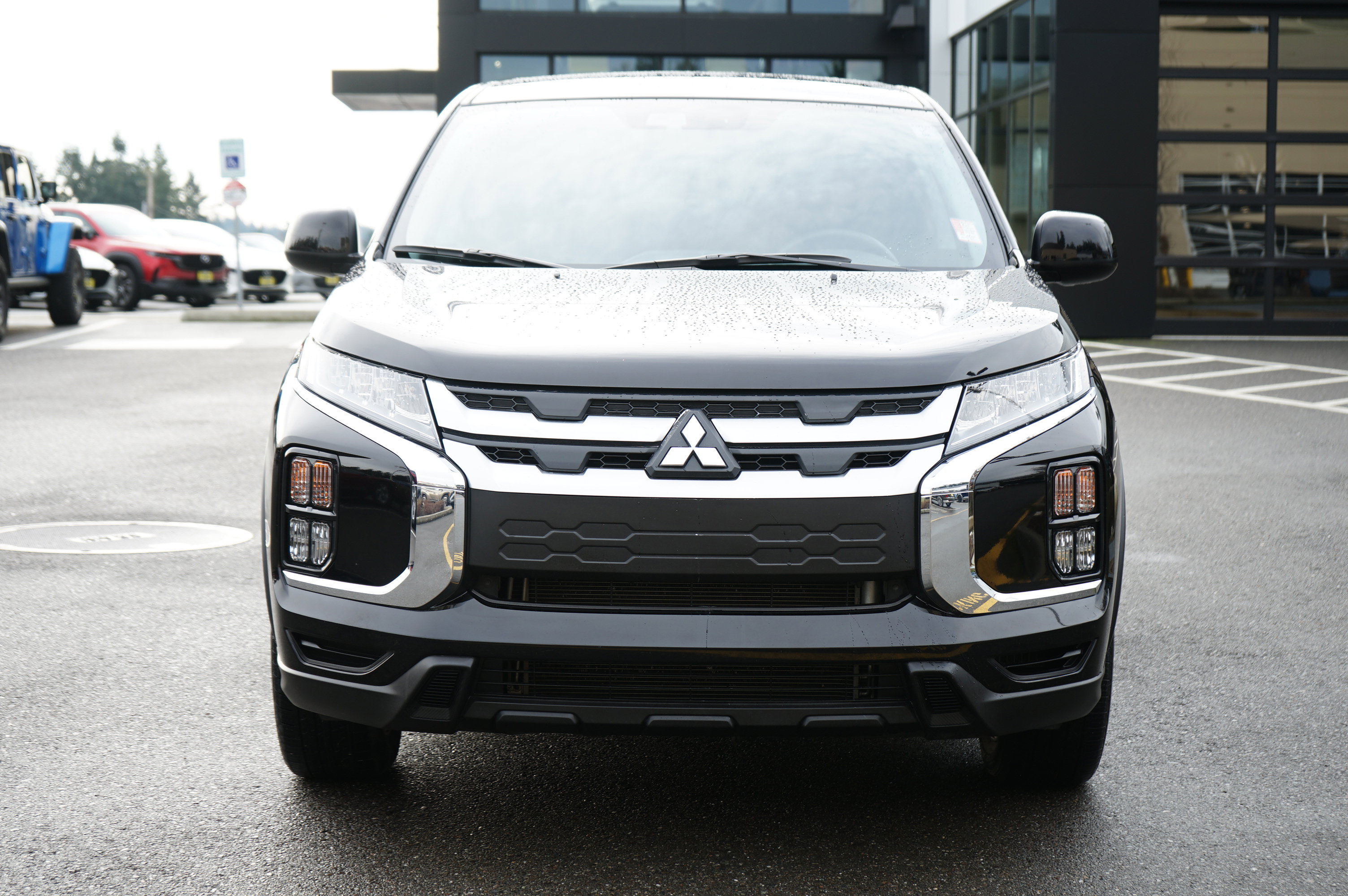 Used 2025 Mitsubishi Outlander Sport ES image 10