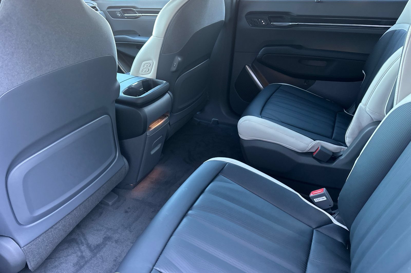 New 2026 Kia EV9 GT-Line AWD/4WD image 12