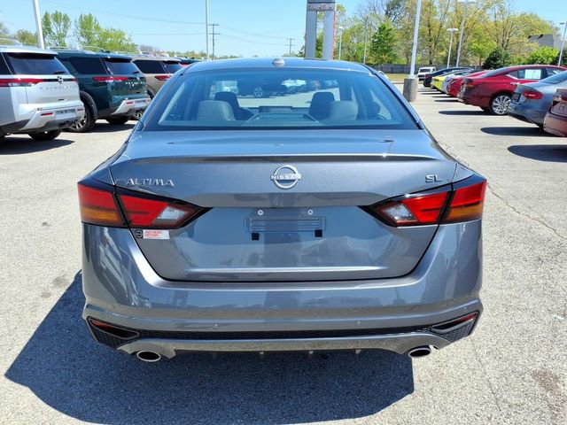 Certified 2024 Nissan Altima 2.5 SL FWD image 17