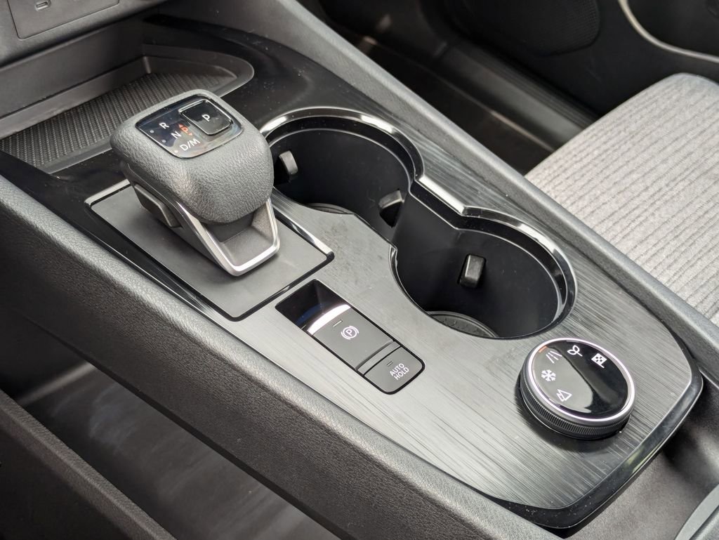 Certified 2023 Nissan Rogue SV image 22