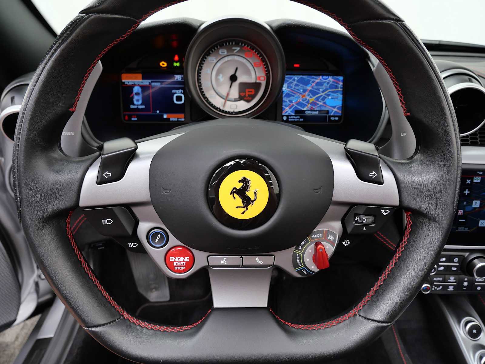 Certified 2022 Ferrari Portofino M image 27