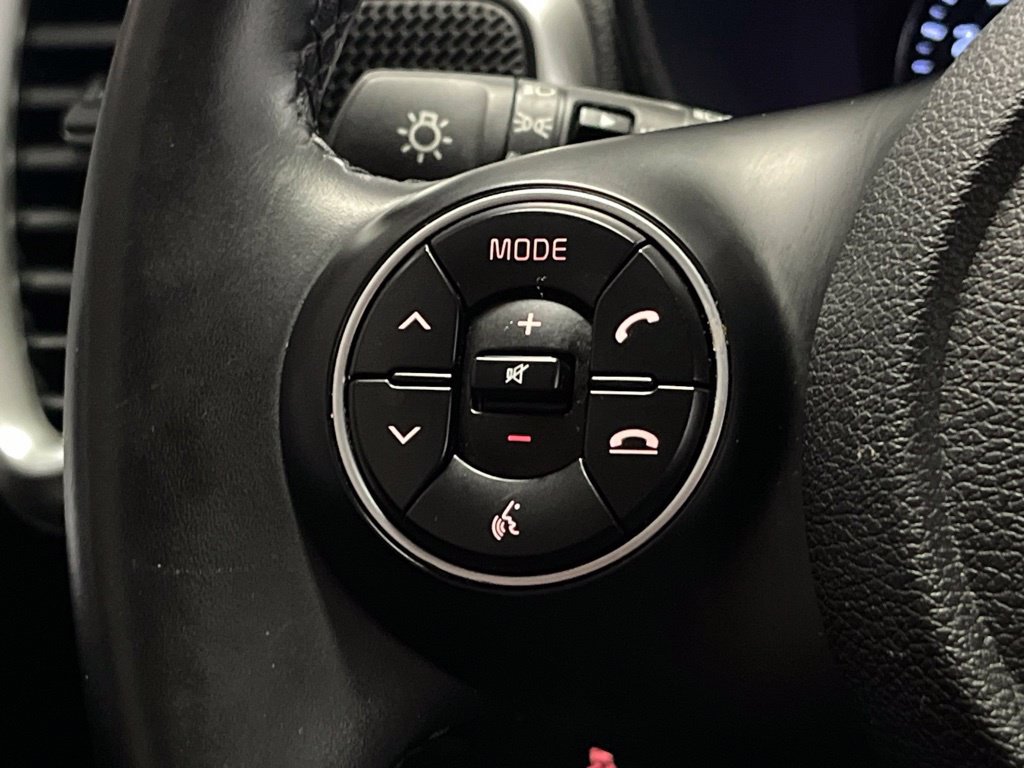 Used 2021 Kia Soul X-Line FWD image 22