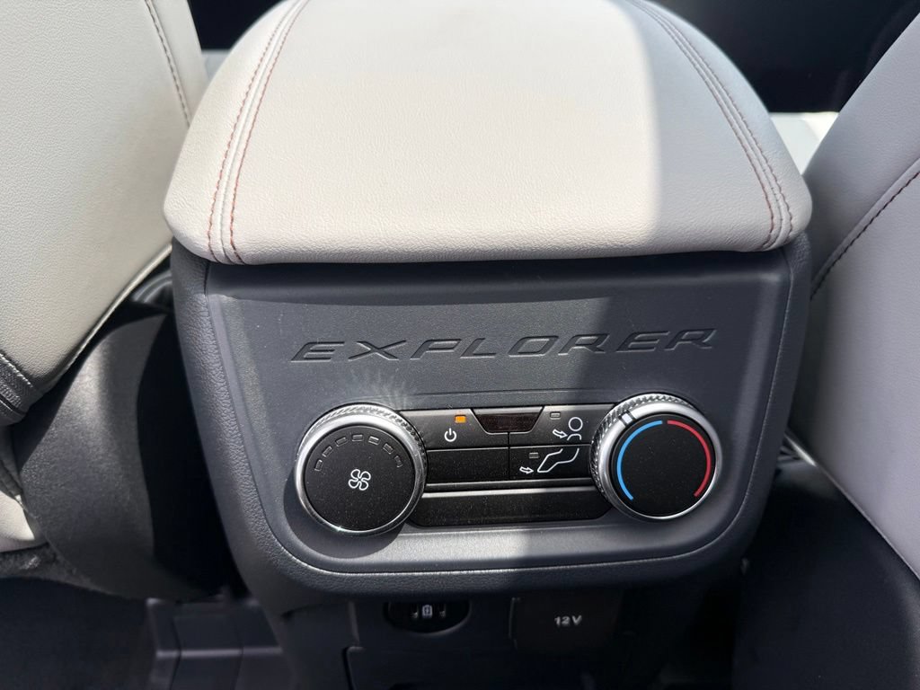 New 2026 Ford Explorer Active w/ Active Comfort Package AWD/4WD image 36
