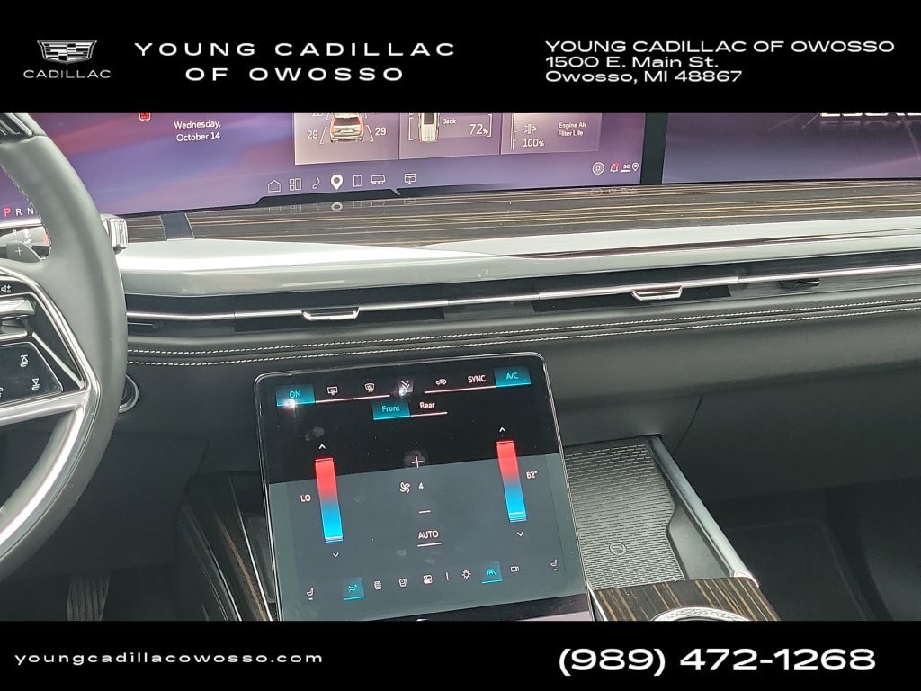Used 2025 Cadillac Escalade Premium Luxury AWD/4WD image 29