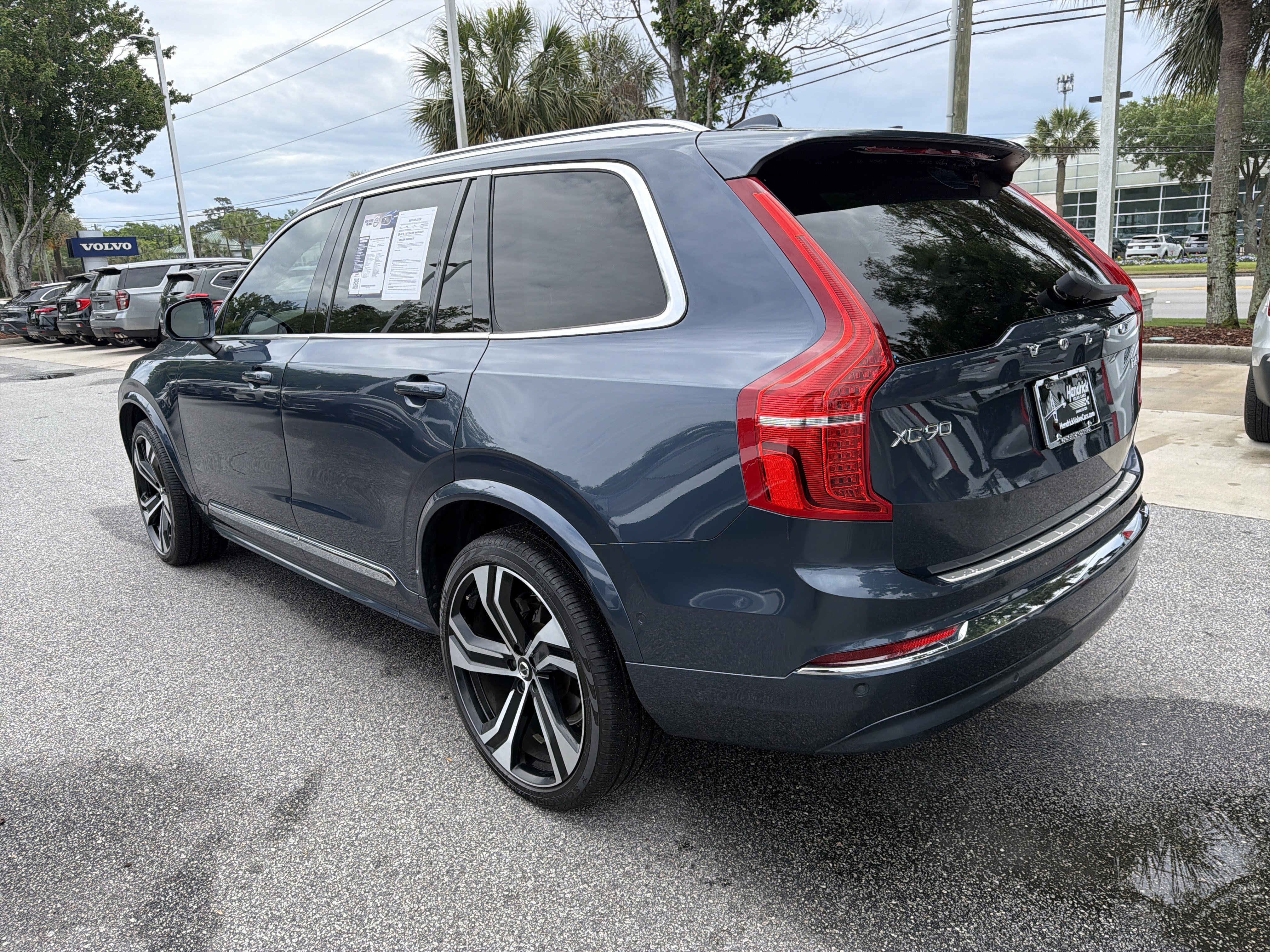 Used 2024 Volvo XC90 B6 Ultimate w/ Protection Package Premier AWD/4WD image 8