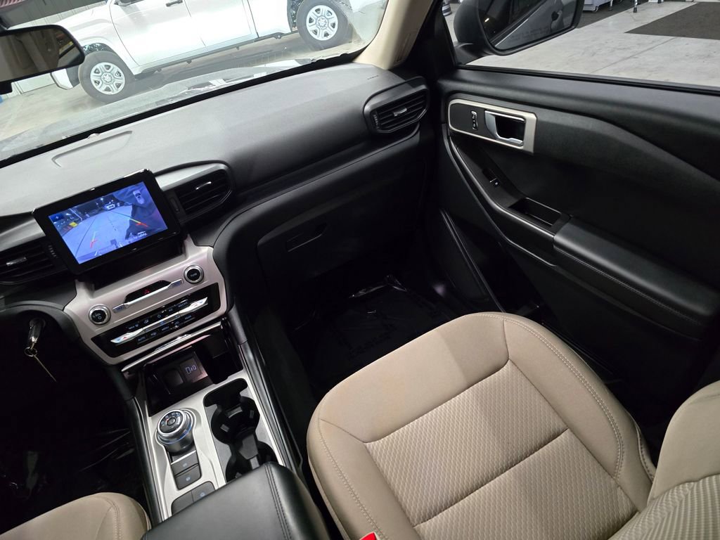 Used 2023 Ford Explorer 2WD image 35