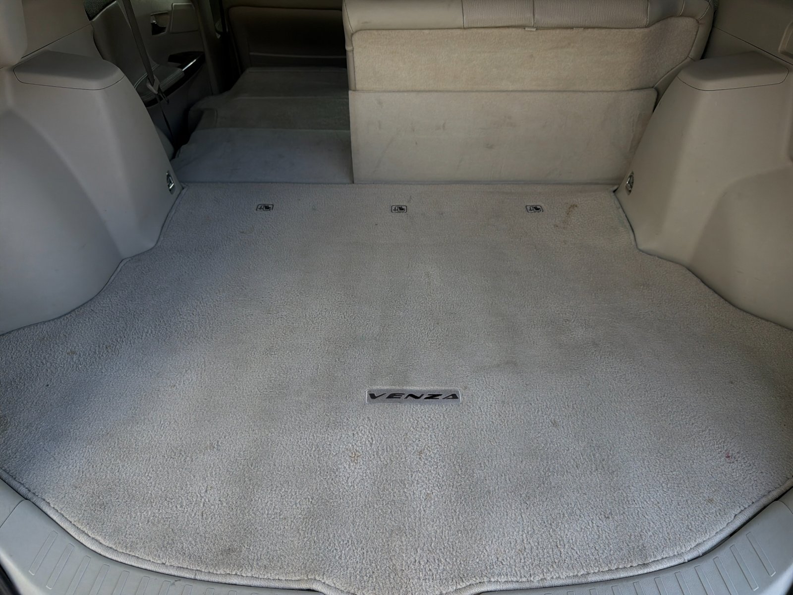 Used 2010 Toyota Venza FWD image 14