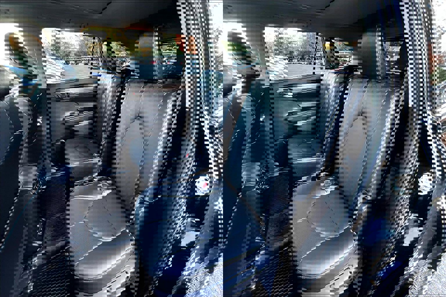 Used 2023 Toyota Highlander Platinum image 25