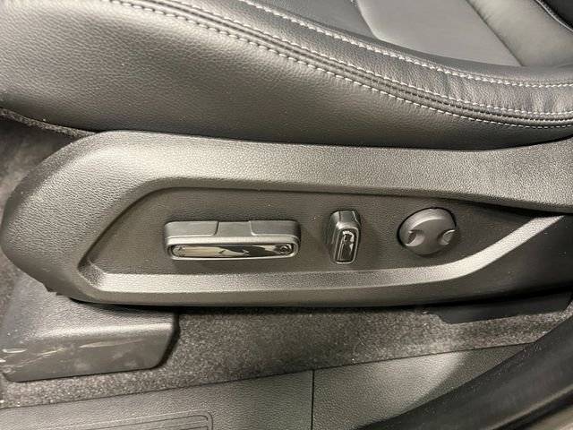 New 2025 Honda Pilot EX-L image 14