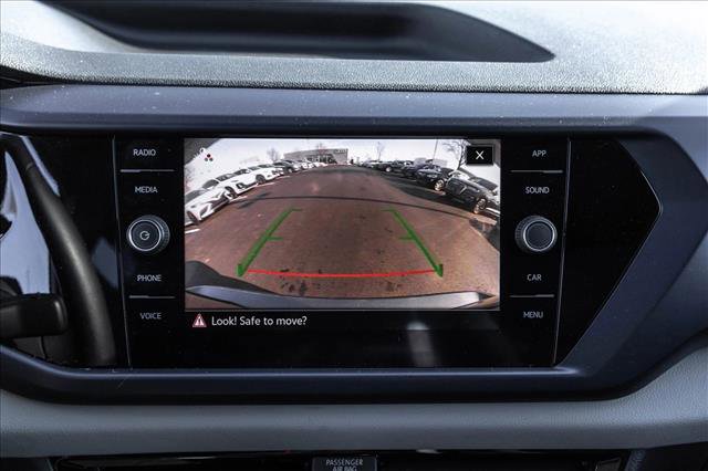 Used 2022 Volkswagen Taos SE image 16
