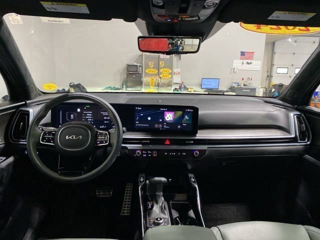 Used 2024 Kia Sorento SX Prestige w/ Sage Leather Package image 21