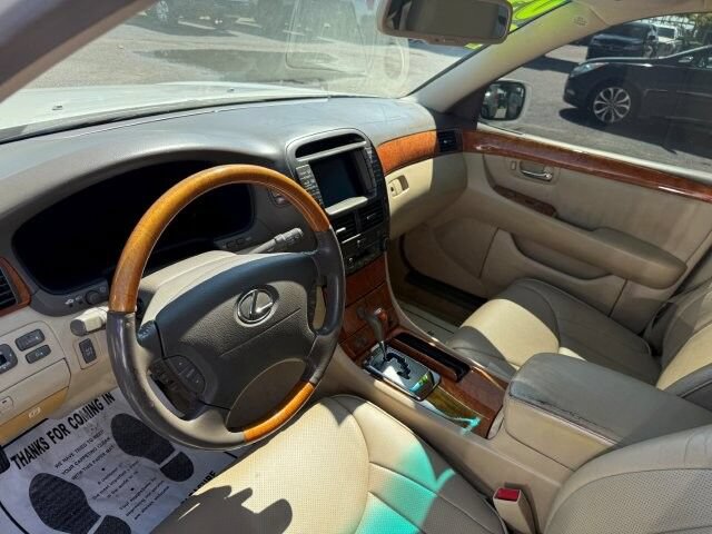 Used 2005 Lexus LS 430 RWD image 8