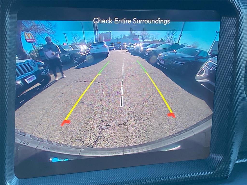 Used 2022 Jeep Wrangler Unlimited Sahara w/ Cold Weather Group image 18