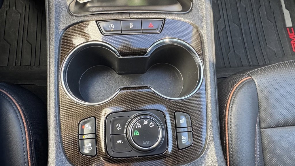 Used 2023 GMC Acadia AT4 w/ Preferred Package image 26