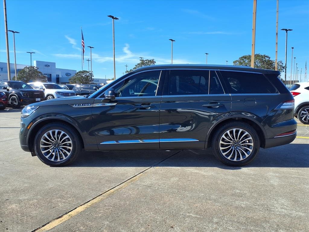 Used 2022 Lincoln Aviator Reserve w/ Equipment Group 201A image 3