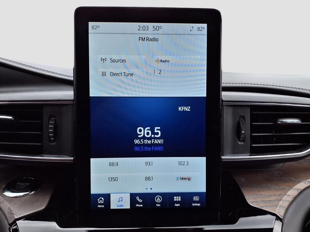 Used 2022 Ford Explorer Platinum w/ Equipment Group 601A image 12