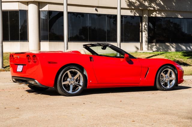 Used 2006 Chevrolet Corvette Convertible w/ Preferred Equipment Group image 39