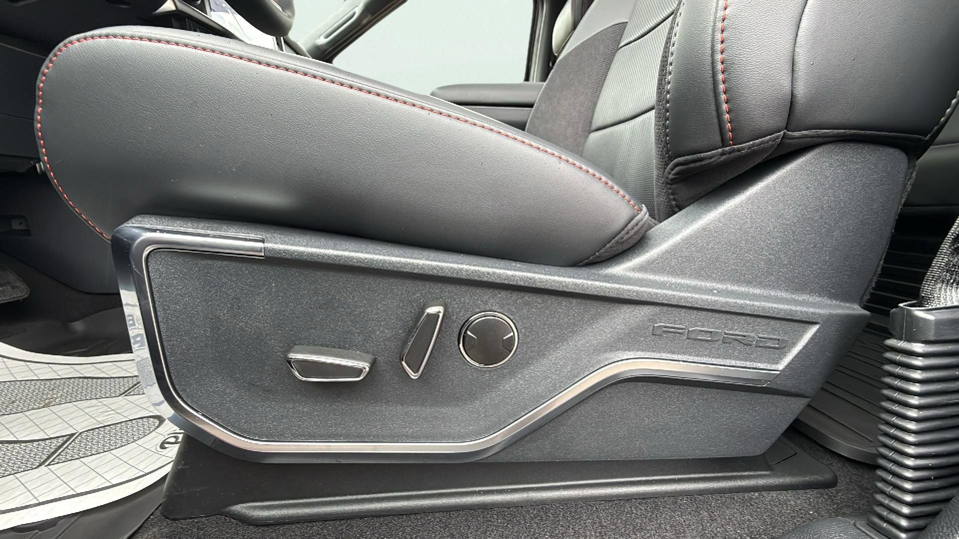 New 2025 Ford F150 Raptor image 15