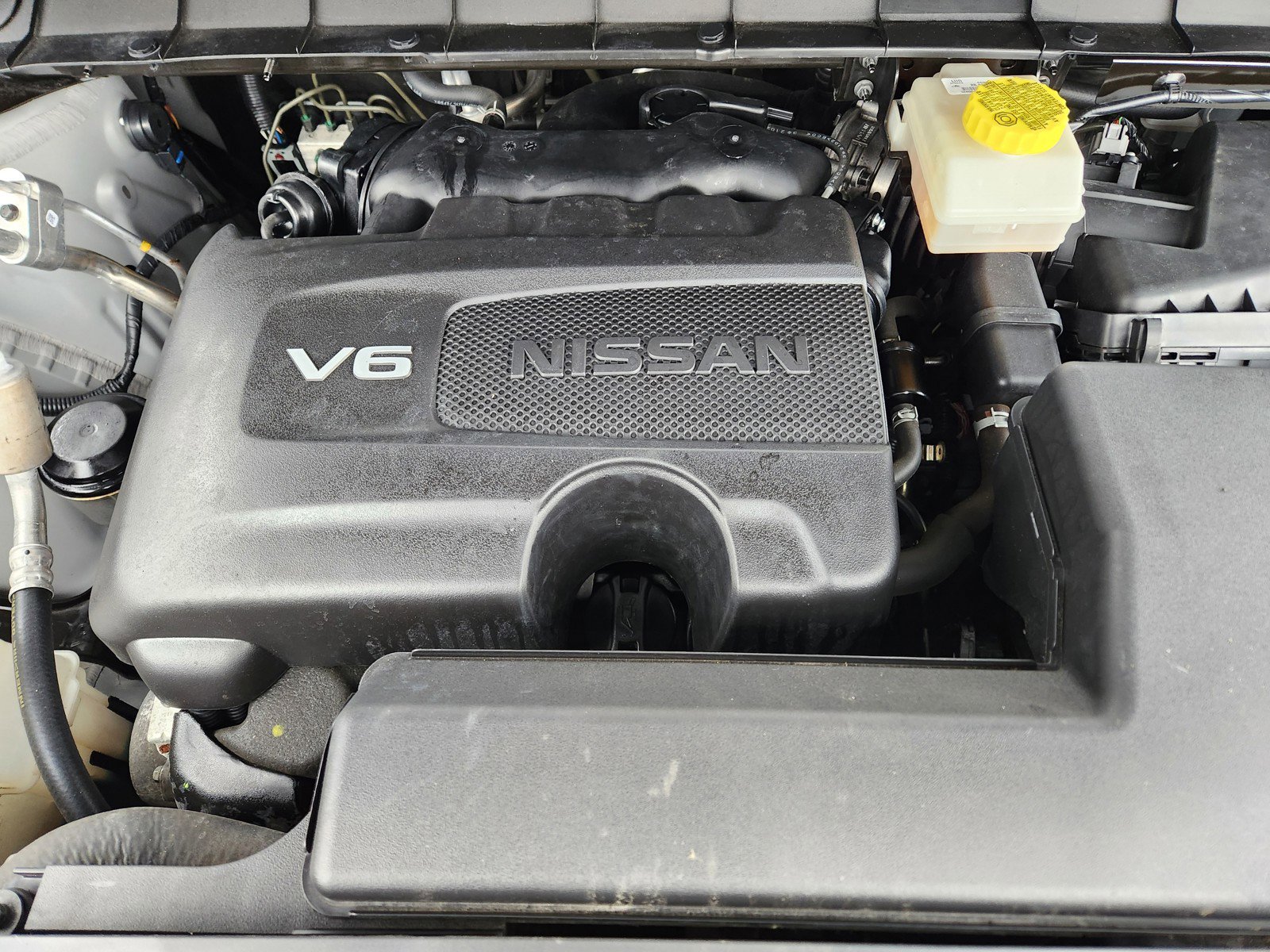 Used 2022 Nissan Pathfinder Platinum w/ Cargo Package image 9