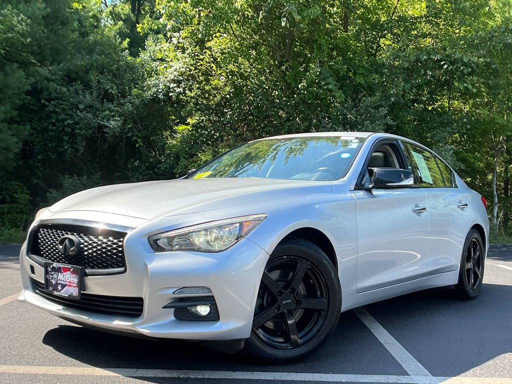 Used 2017 INFINITI Q50 Premium w/ 2.0T Premium Plus Package