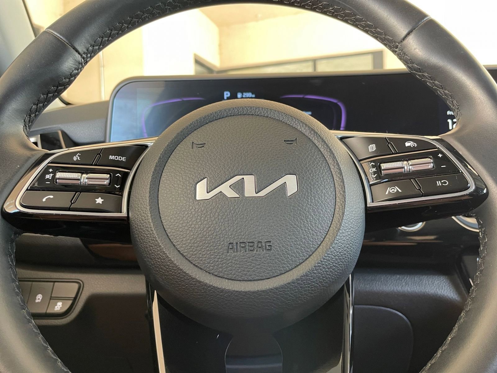 Used 2025 Kia Seltos S FWD image 29