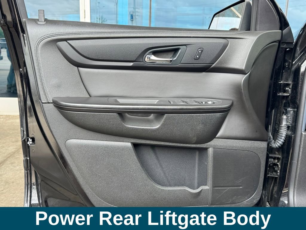 Used 2016 GMC Acadia SLE image 15