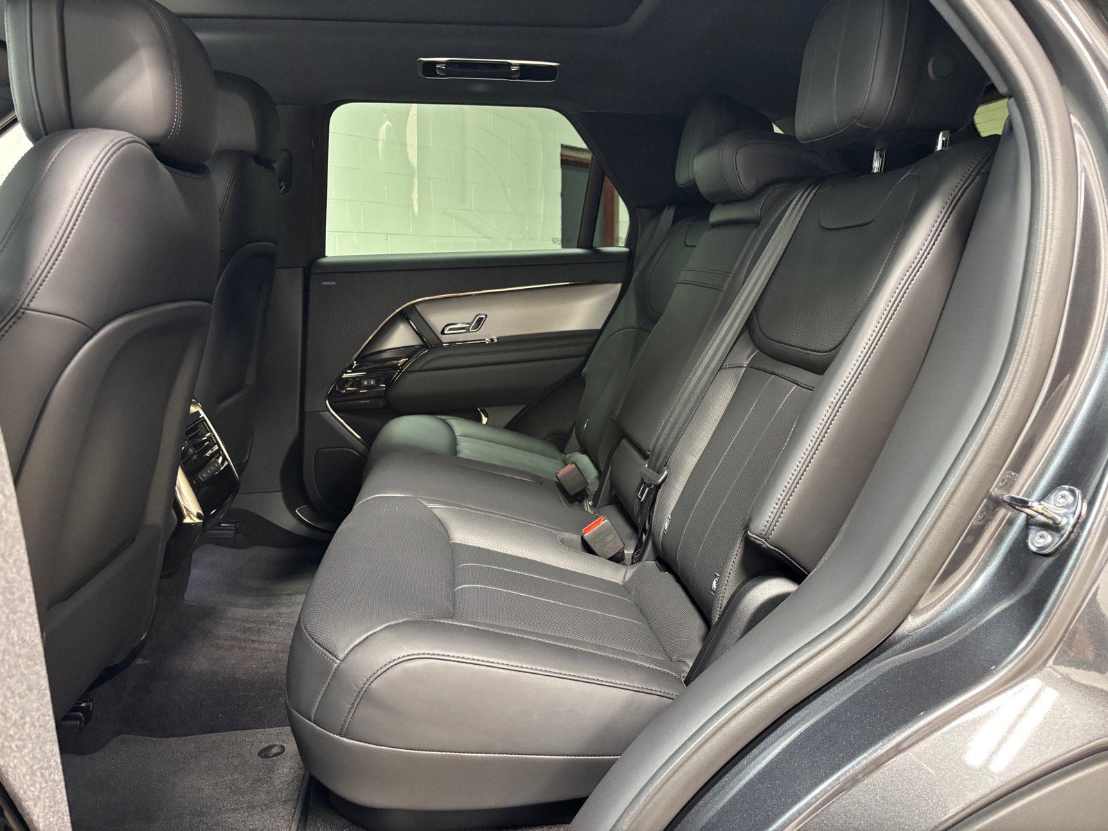 Used 2024 Land Rover Range Rover Sport Dynamic SE AWD/4WD image 28